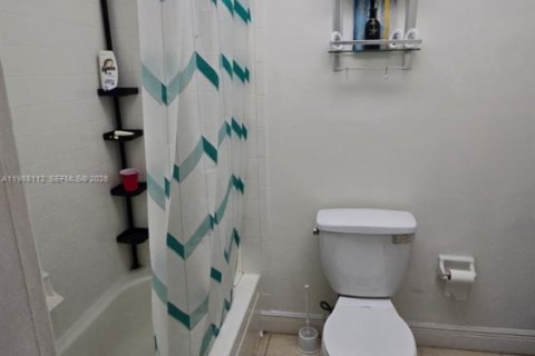 Condo in Lauderhill, Florida, 2 bedrooms № 2263807 - photo 12