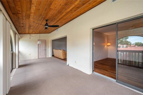 Condo in Lake Wales, Florida, 2 bedrooms  № 1662968 - photo 21