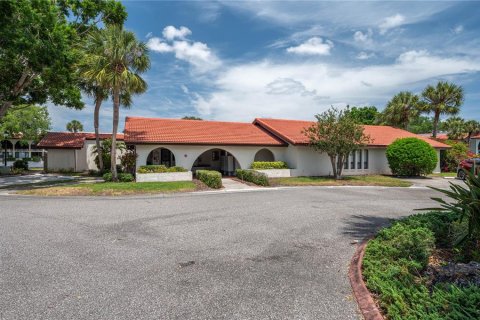 Condo in Lake Wales, Florida, 2 bedrooms  № 1662968 - photo 25