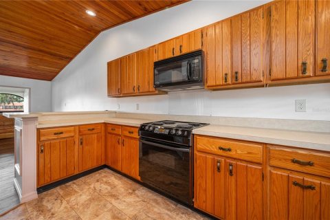 Condo in Lake Wales, Florida, 2 bedrooms  № 1662968 - photo 8