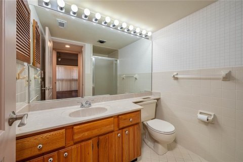 Condo in Lake Wales, Florida, 2 bedrooms  № 1662968 - photo 17