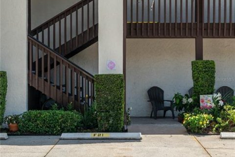 Condo in Lake Wales, Florida, 2 bedrooms  № 1662968 - photo 2