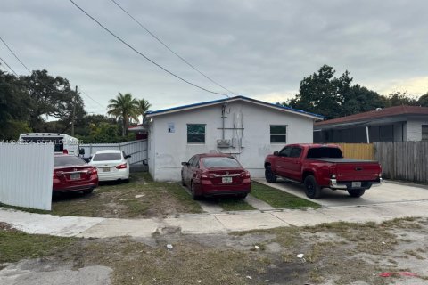 Купить коммерческую недвижимость в Майами, Флорида 128.02м2, № 2054449 - фото 5