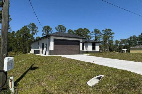 Villa ou maison à vendre à Lehigh Acres, Floride: 4 chambres, 145.86 m2 № 1635084 - photo 2