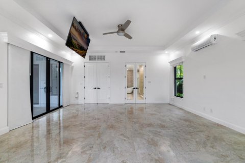 Villa ou maison à louer à Parkland, Floride: 6 chambres, 533.44 m2 № 2168392 - photo 17