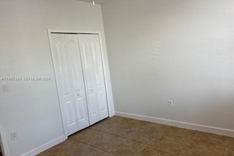 Apartment in Miami, Florida 2 bedrooms, 45.8 sq.m. № 2029430 - photo 12