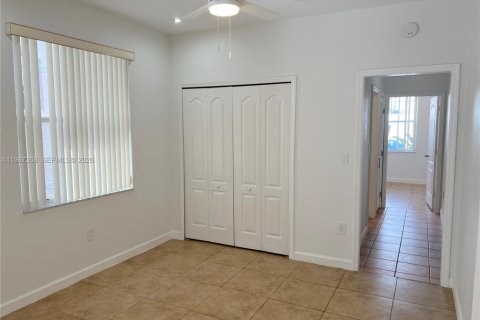 Appartement à louer à Miami, Floride: 2 chambres, 45.8 m2 № 2029430 - photo 5