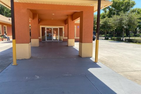 Propiedad comercial en venta en Orlando, Florida, 992.1 m2 № 1732565 - foto 1