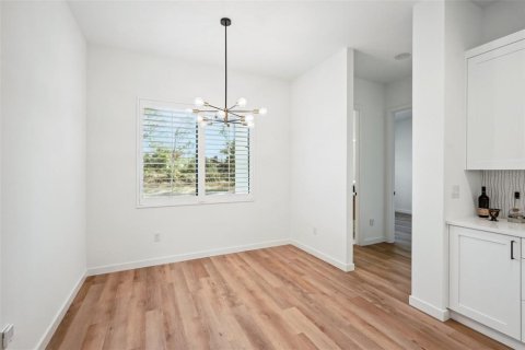 House in North Port, Florida 4 bedrooms, 170.1 sq.m. № 1541262 - photo 5