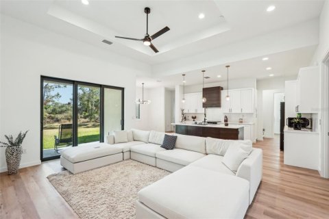 House in North Port, Florida 4 bedrooms, 170.1 sq.m. № 1541262 - photo 3