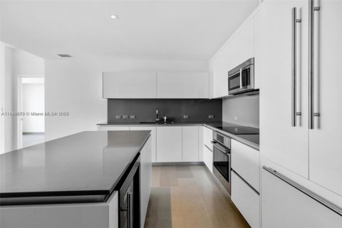 Copropriété à vendre à Miami, Floride: 2 chambres, 128.48 m2 № 1857007 - photo 11