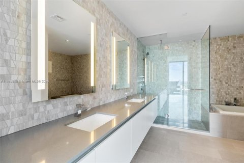 Copropriété à vendre à Miami, Floride: 2 chambres, 128.48 m2 № 1857007 - photo 16