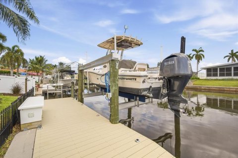 Casa en venta en Bradenton, Florida, 2 dormitorios, 175.12 m2 № 2384490 - foto 30