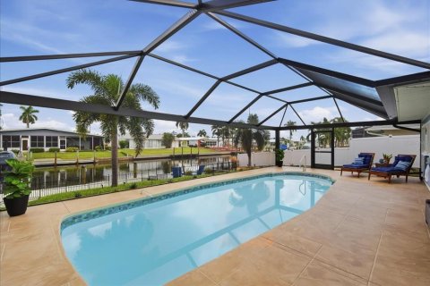 Casa en venta en Bradenton, Florida, 2 dormitorios, 175.12 m2 № 2384490 - foto 4