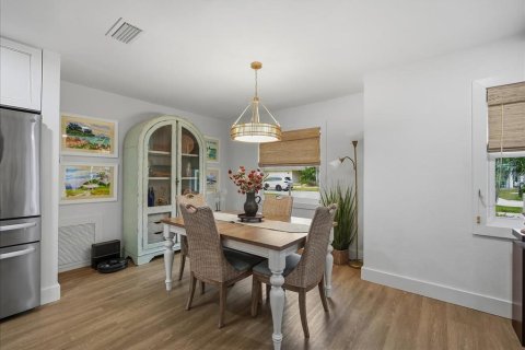Casa en venta en Bradenton, Florida, 2 dormitorios, 175.12 m2 № 2384490 - foto 12