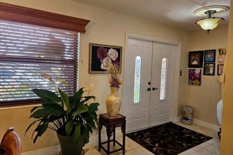 Casa en venta en Hialeah, Florida, 3 dormitorios, 143.35 m2 № 1970981 - foto 16