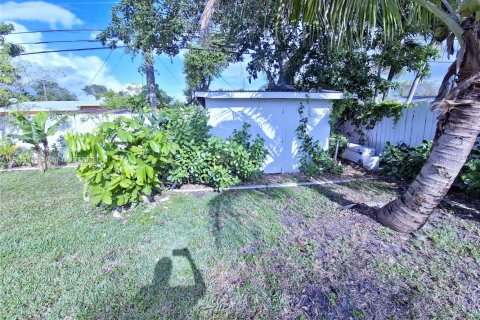 House in North Lauderdale, Florida 3 bedrooms, 92.9 sq.m. № 1772562 - photo 19
