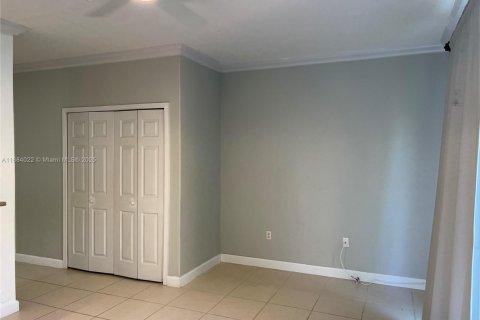 Copropriété à louer à Doral, Floride: 3 chambres, 152.55 m2 № 1931451 - photo 7