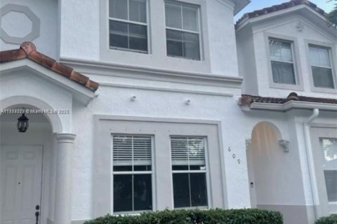 Copropriété à louer à Doral, Floride: 3 chambres, 152.55 m2 № 1931451 - photo 1