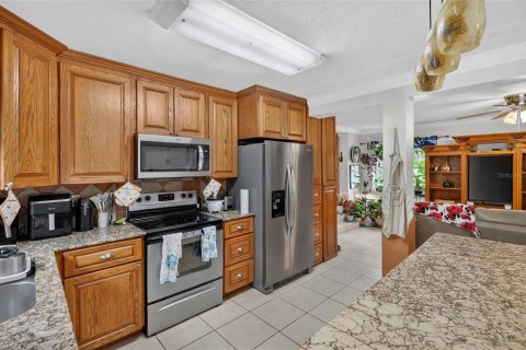 Купить виллу или дом в Фиш-Хок, Флорида 5 комнат, 205.13м2, № 2239758 - фото 12