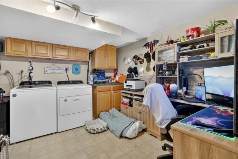 Купить виллу или дом в Фиш-Хок, Флорида 5 комнат, 205.13м2, № 2239758 - фото 20