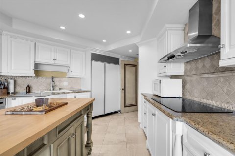 Купить кондоминиум в Авентура, Флорида 5 спален, 397.71м2, № 2042243 - фото 19