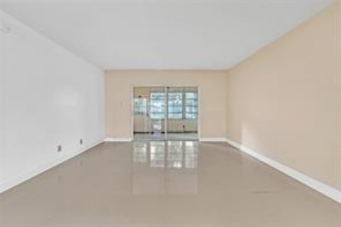 Copropriété à vendre à Margate, Floride: 2 chambres, 85.47 m2 № 2084306 - photo 18