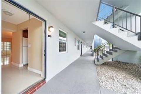 Copropriété à vendre à Margate, Floride: 2 chambres, 85.47 m2 № 2084306 - photo 1