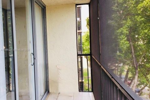 Condominio en alquiler en Lauderhill, Florida, 1 dormitorio, 72.46 m2 № 2055110 - foto 12