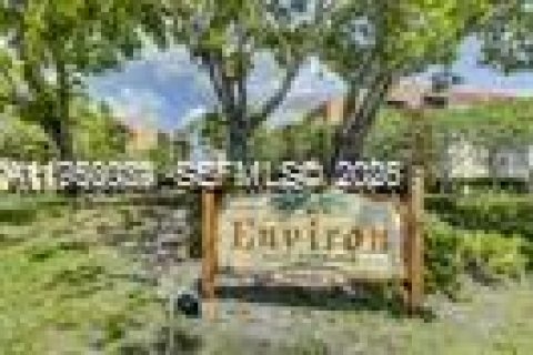 Condominio en alquiler en Lauderhill, Florida, 1 dormitorio, 72.46 m2 № 2055110 - foto 4