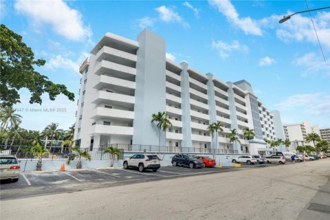 Condominio en venta en Fort Lauderdale, Florida, 2 dormitorios, 134.71 m2 № 1701895 - foto 22
