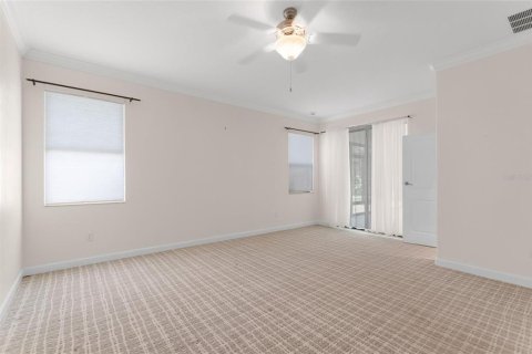 House in Davenport, Florida 4 bedrooms, 230.96 sq.m. № 2220597 - photo 22