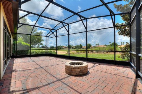 House in Davenport, Florida 4 bedrooms, 230.96 sq.m. № 2220597 - photo 30