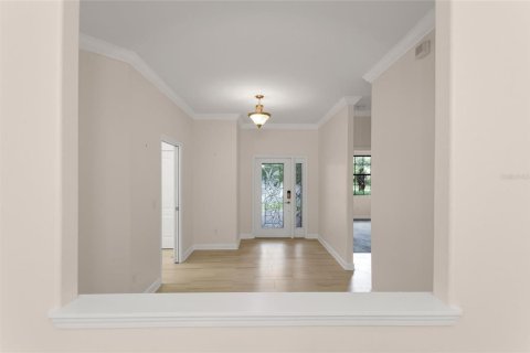 House in Davenport, Florida 4 bedrooms, 230.96 sq.m. № 2220597 - photo 6