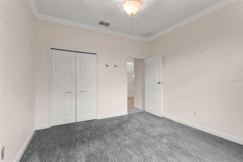 House in Davenport, Florida 4 bedrooms, 230.96 sq.m. № 2220597 - photo 16