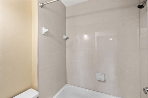 Copropriété à louer à Saint Petersburg, Floride: 1 chambre, 57.23 m2 № 2386462 - photo 20