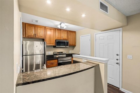 Copropriété à louer à Saint Petersburg, Floride: 1 chambre, 57.23 m2 № 2386462 - photo 3