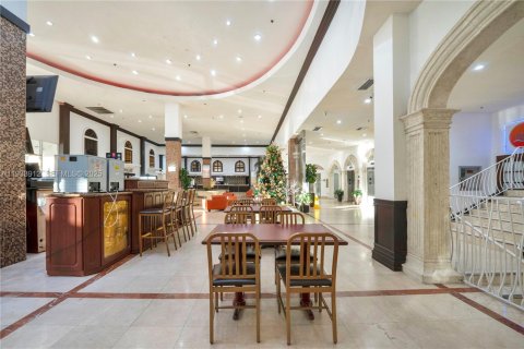 Condominio en alquiler en Sunny Isles Beach, Florida, 33.44 m2 № 1992183 - foto 18