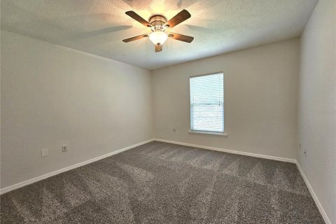 House in Poinciana, Florida 3 bedrooms, 149.76 sq.m. № 1869085 - photo 18