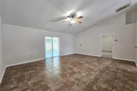 House in Poinciana, Florida 3 bedrooms, 149.76 sq.m. № 1869085 - photo 9