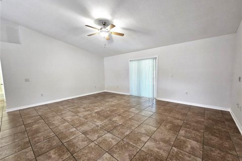 House in Poinciana, Florida 3 bedrooms, 149.76 sq.m. № 1869085 - photo 8