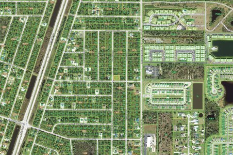Terreno en venta en Port Charlotte, Florida № 2233966 - foto 4