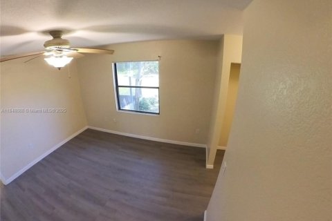 House in Port Charlotte, Florida 3 bedrooms № 1851939 - photo 17