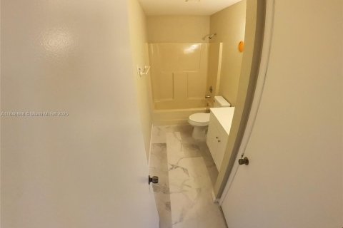 House in Port Charlotte, Florida 3 bedrooms № 1851939 - photo 20