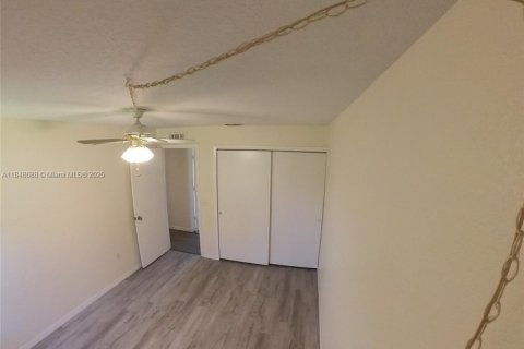 House in Port Charlotte, Florida 3 bedrooms № 1851939 - photo 16