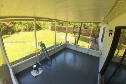 House in Port Charlotte, Florida 3 bedrooms № 1851939 - photo 24