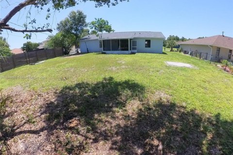 House in Port Charlotte, Florida 3 bedrooms № 1851939 - photo 25
