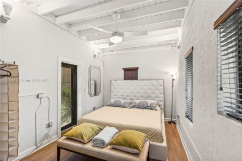 Condo in Coral Gables, Florida, 2 bedrooms  № 1794067 - photo 12