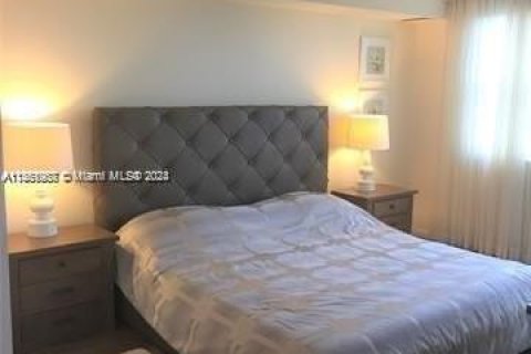 Снять в аренду кондоминиум в Авентура, Флорида 2 спальни, 115.66м2, № 1929523 - фото 6