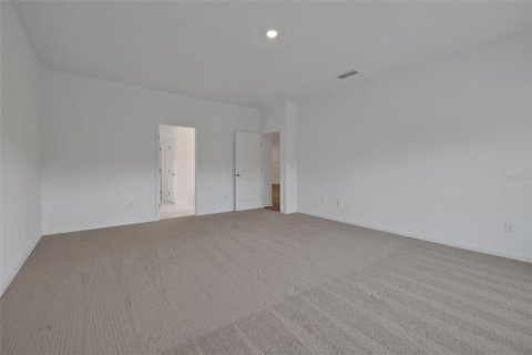 House in Palm Coast, Florida 4 bedrooms, 231.61 sq.m. № 2351551 - photo 18